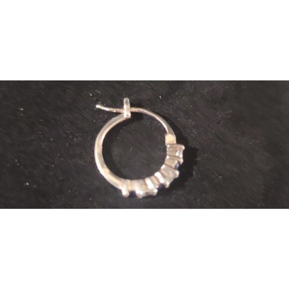 925 Blue Sapphire and faux diamond hugger earring single - Picture 3 of 4